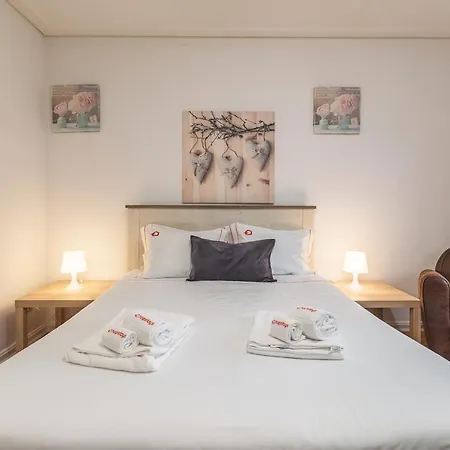 Cosy With Veranda In Gaia - 1e Апартаменты Вила-Нова-ди-Гая