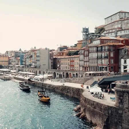 Cosy With Veranda In Gaia - 1e Апартаменты Вила-Нова-ди-Гая