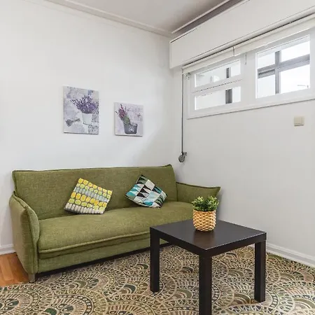 Cosy With Veranda In Gaia - 1e דירה *