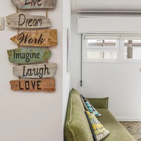 Cosy With Veranda In Gaia - 1e Daire *