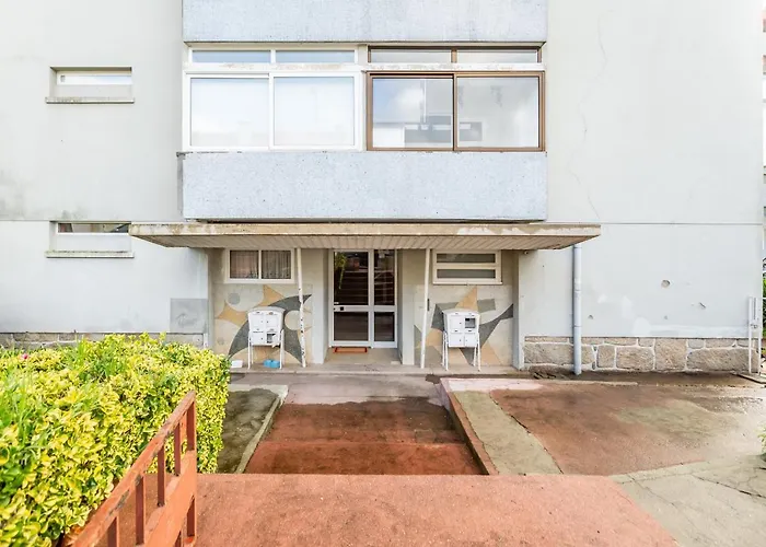 Cosy With Veranda In Gaia - 1e Apartmán Vila Nova de Gaia